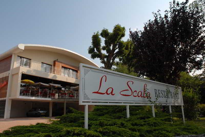 Hotel La Scala Пітів'є Екстер'єр фото